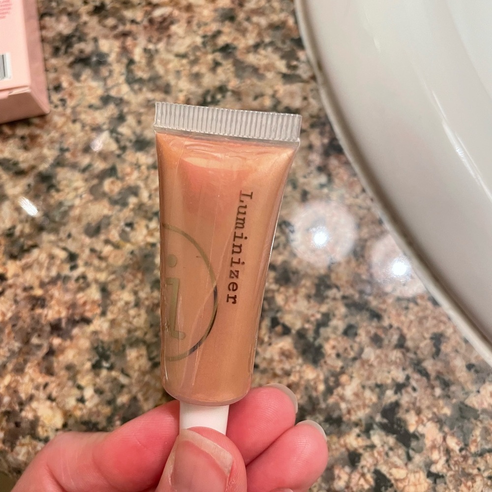 M2U NYC Luminizer